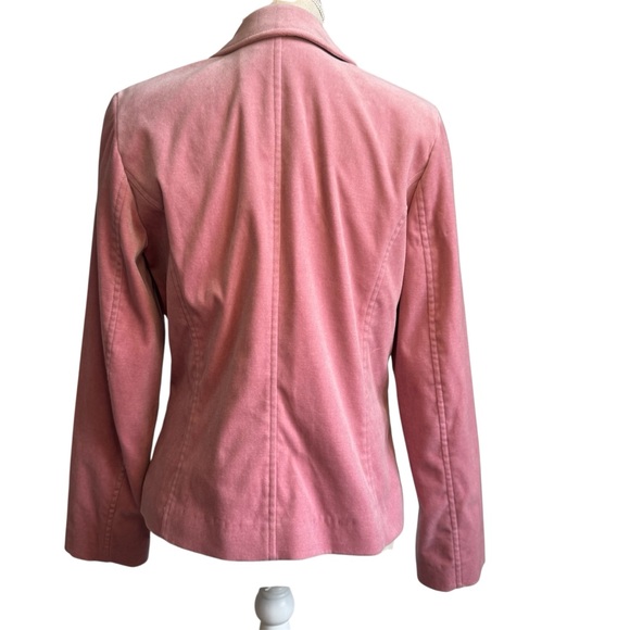 Pursuits Ltd. Women’s Pink Velvet Blazer with Jeweled Button Size 8 - Picture 2 of 6